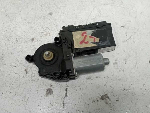 MOTEUR LEVE VITRE AVANT GAUCHE VW TOUAREG/ PORSCHE CAYENNE - Vue 2